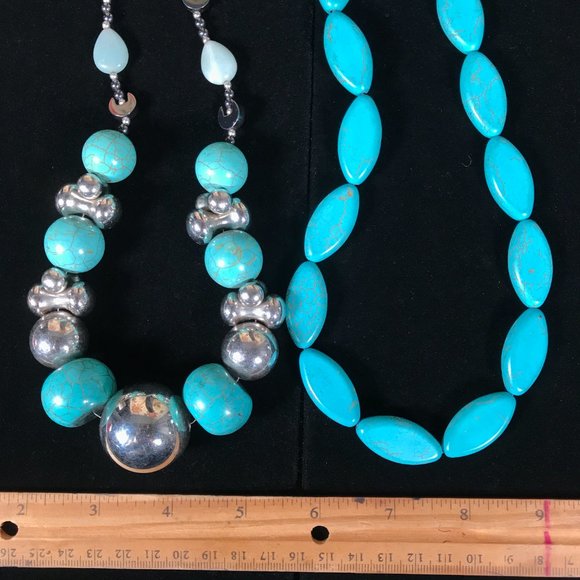 2 Necklace Lot Turquoise Dyed Howlite Chunky Beads Statement Jewelry Pair Set - Picture 7 of 8